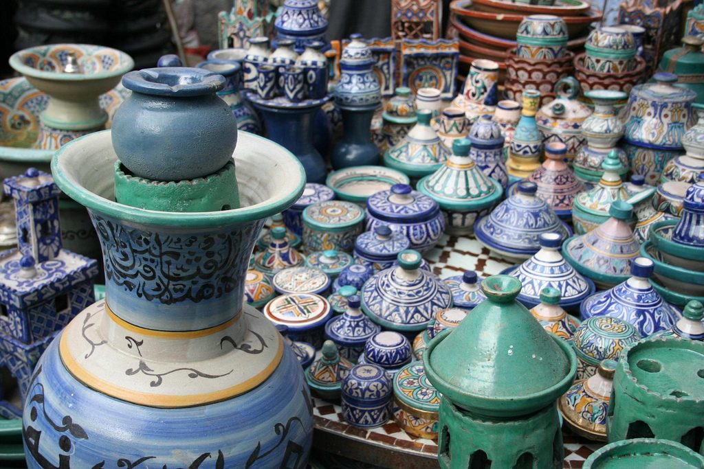 Cerámica Tradicional De La Zona Norte De Marruecos