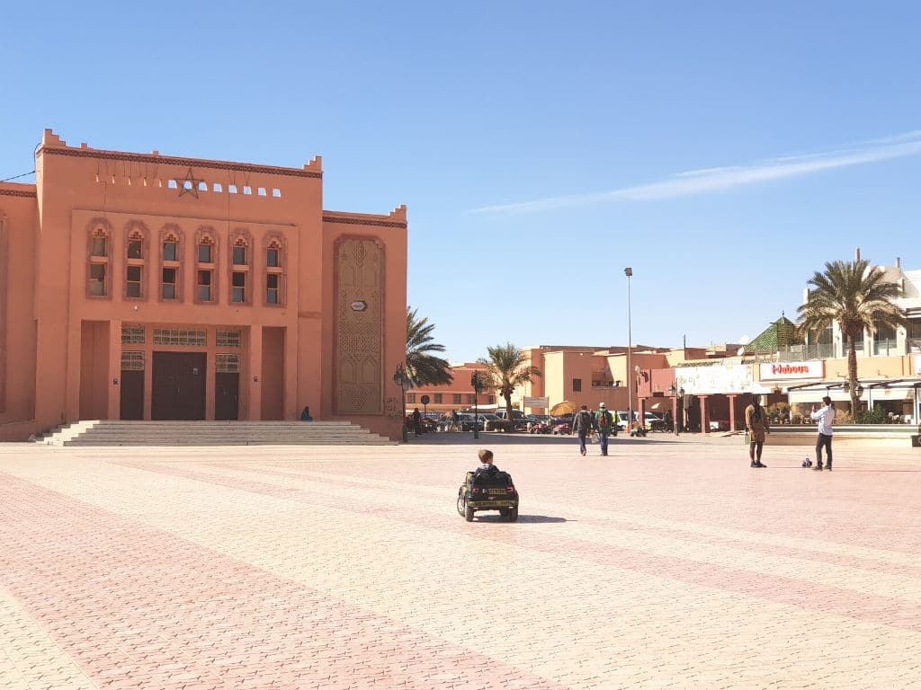 Plaza Al-Mouadihine en Ouarzazate