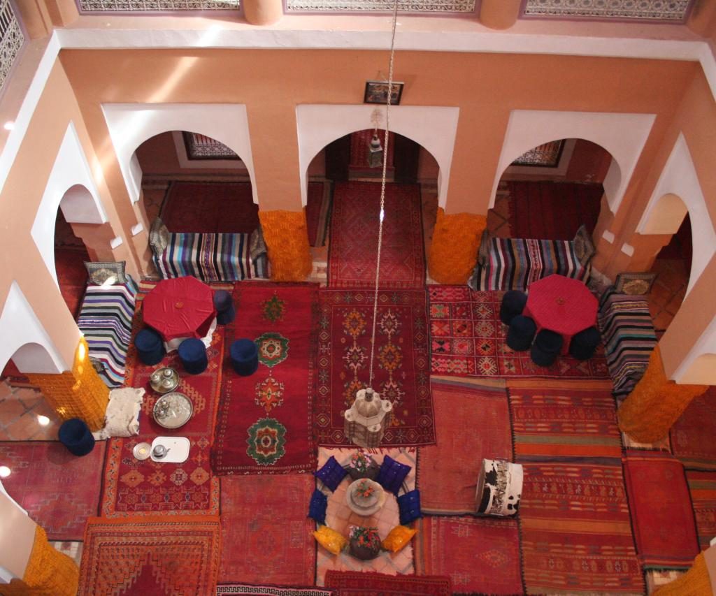 Decoración Y Patio Interior De La Kasbah Tifoultoute En El Sur De Marruecos