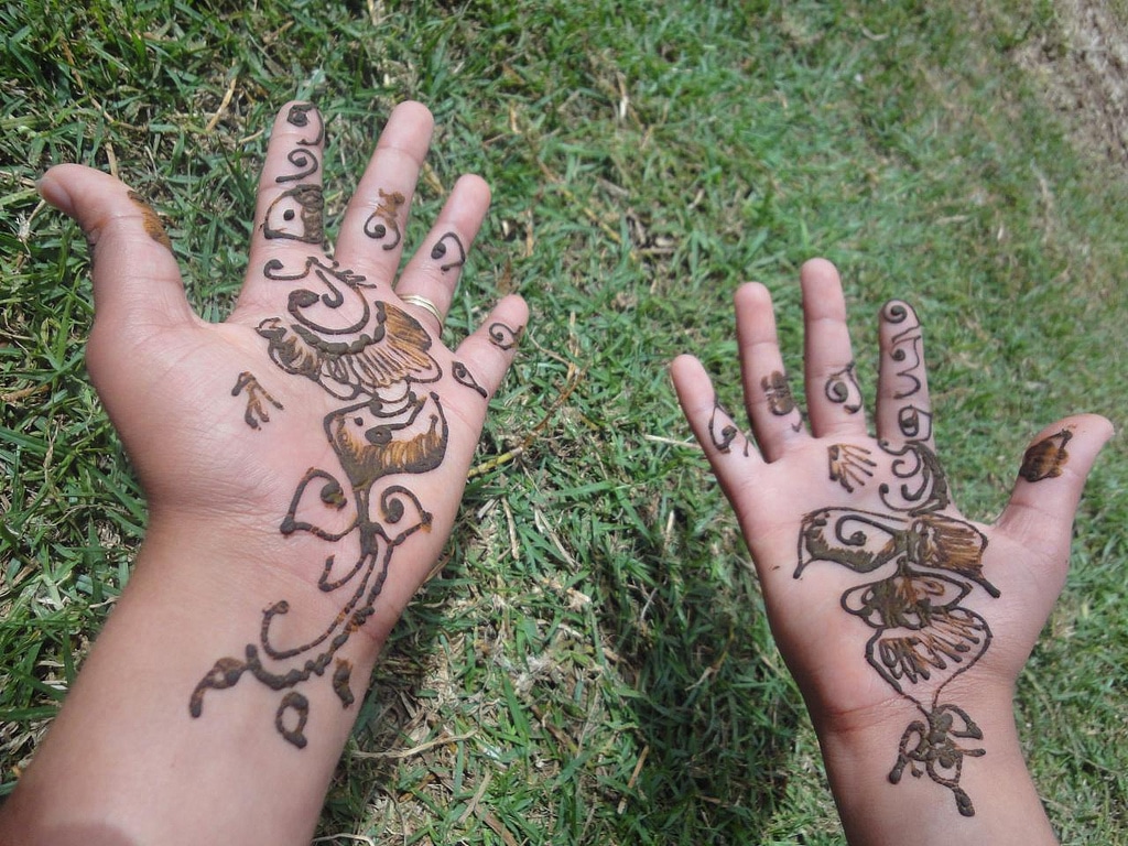 Tatuaje de henna en Marruecos