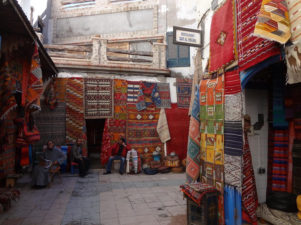 Tienas De Alfombras En La Ciudad Vieja De Essaouira