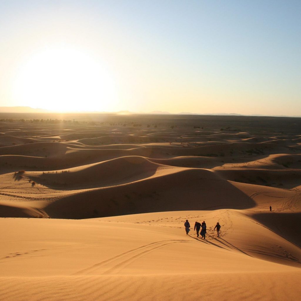 Puesta Del Sol En El Desierto Del Sahara Marroquí