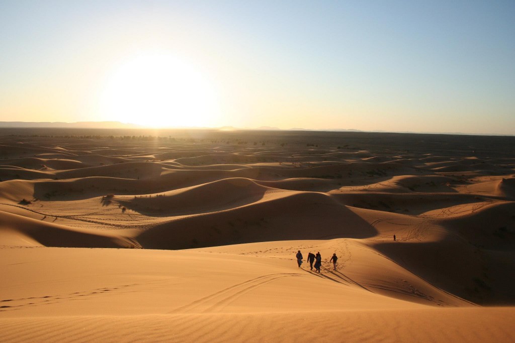 Puesta del Sol en el Desierto del Sahara marroquí