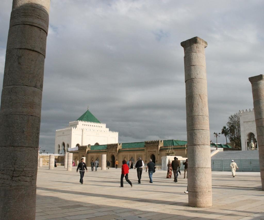 El Mausoleo De Mohamed V Es Un Sepulcro Real En Rabat