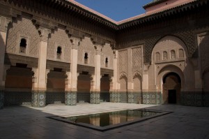Madrasa Ben Youssef en la medina vieja de Marrakech